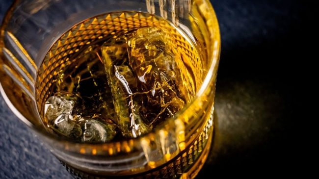 scotch on glass with ice